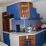 Lilac Apartahotel 3*