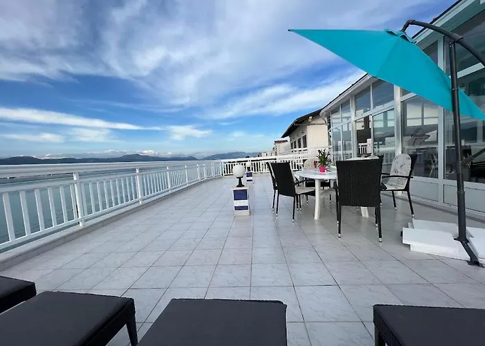 Апарт-отель Lilac 3*