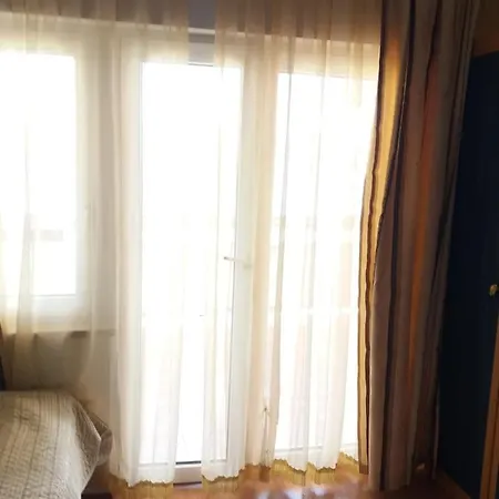 アパートホテル Lilac トロギール