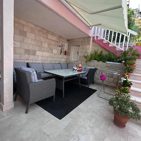 Lilac アパートホテル 3*