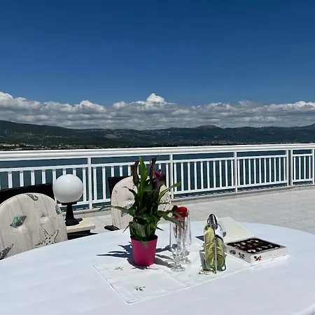 Lilac アパートホテル