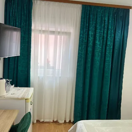 アパートホテル Lilac 3*