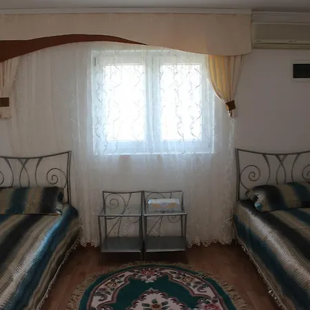 Lilac アパートホテル 3*