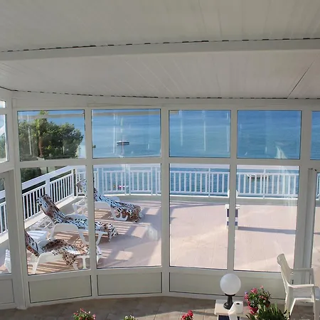 アパートホテル Lilac 3*