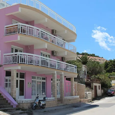 Lilac Aparthotel 3*