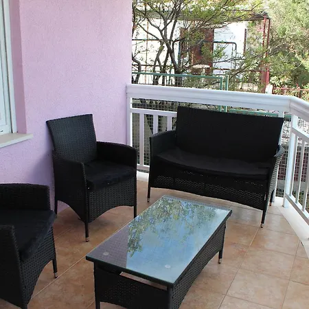 Lilac 3* トロギール