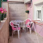 Lilac Apart-hotel Trogir